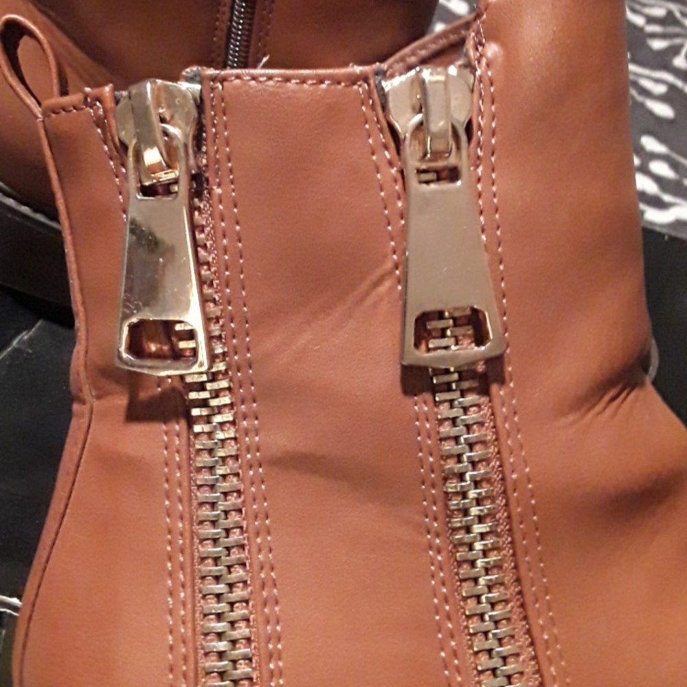 TORRID ANKLE BOOTS - Picture 2 of 12